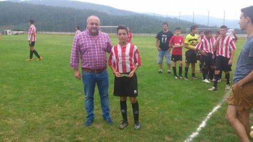 El equipo infantil se gusta en su estreno con VICTORIA Y TROFEO (4-2 al Vegadeo)