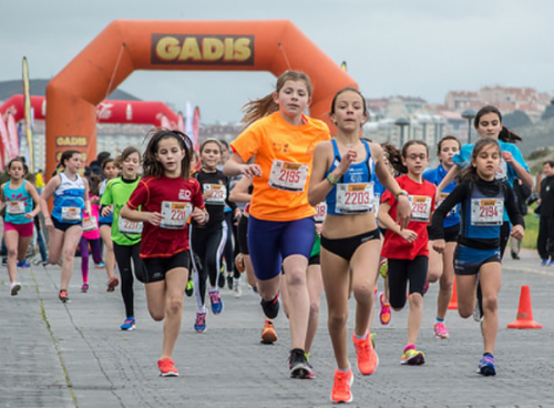 O Maderas Barcia Lourenzá, de embaixador na emblemática VIII Carreira da Torre de Hércules en A Coruña. Ana Vallines, Bronce en cadete feminino!!!