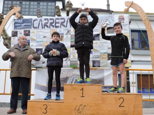 Sheila López, Aarón Millares, Iria Rguez., Ian Méndez, Ainara Rguez., Aleix Díaz, Claudia Graña y Cristian Piñeiro GANAN LA VI EDICIÓN DE LAS POLEAS EN TAPIA donde subieron también al pódium Aroa Glez y Diana Lastra