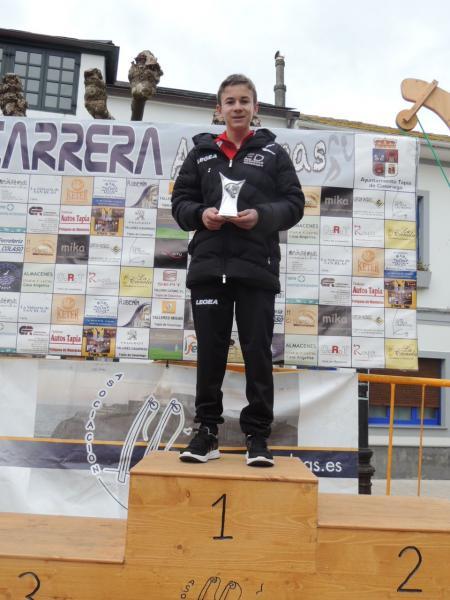 Sheila López, Aarón Millares, Iria Rguez., Ian Méndez, Ainara Rguez., Aleix Díaz, Claudia Graña y Cristian Piñeiro GANAN LA VI EDICIÓN DE LAS POLEAS EN TAPIA donde subieron también al pódium Aroa Glez y Diana Lastra
