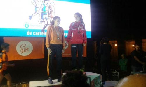ANA VALLINES GANA LA PRESTIGIOSA IV CORRESAN NOCTURNA "CIDADE VELLA" DE SANTIAGO DE COMPOSTELA