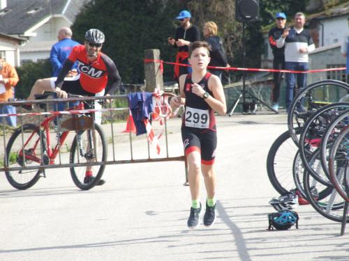 Duatlon: "O Debut en Provincial Soñado". Henar e Ian Méndez, Campións Provinciais benxamín e alevín!!! Maderas Naciente, novo patrocinador da sección!!!