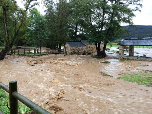 A ALCALDESA SOLICITA A AUGAS DE GALICIA A LIMPEZA DO RÍO BAOS, QUE SE DESBORDOU DEBIDO AS INTENSAS CHUVIAS