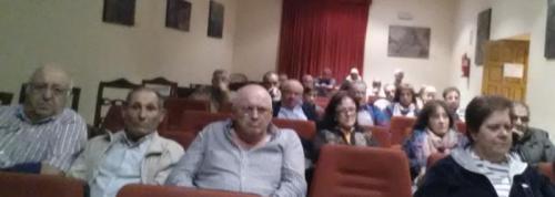 MEDIO CENTENAR DE PERSOAS RECIBIRON EXPLICACIÓNS SOBRE AS VANTAXES DA SILVICUTURA E AS AXUDAS PARA REALIZAR ESES TRABALLOS NOS MONTES