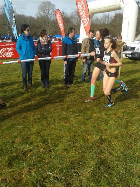 CARMEN LÓPEZ DINIZ, 21ª CLASIFICADA EN EL CTO. GALLEGO DE CAMPO A TRAVÉS JUVENIL