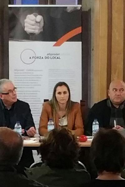LA ALCALDESA PARTICIPÓ EL PASADO FIN DE SEMANA EN LA PRIMERA FERIA DE DESARROLLO LOCAL DE AMES, DONDE RECALCÓ EL COMPROMISO DE SU GOBIERNO DE PONER EN VALOR LOS RECURSOS LOCALES Y COMARCALES